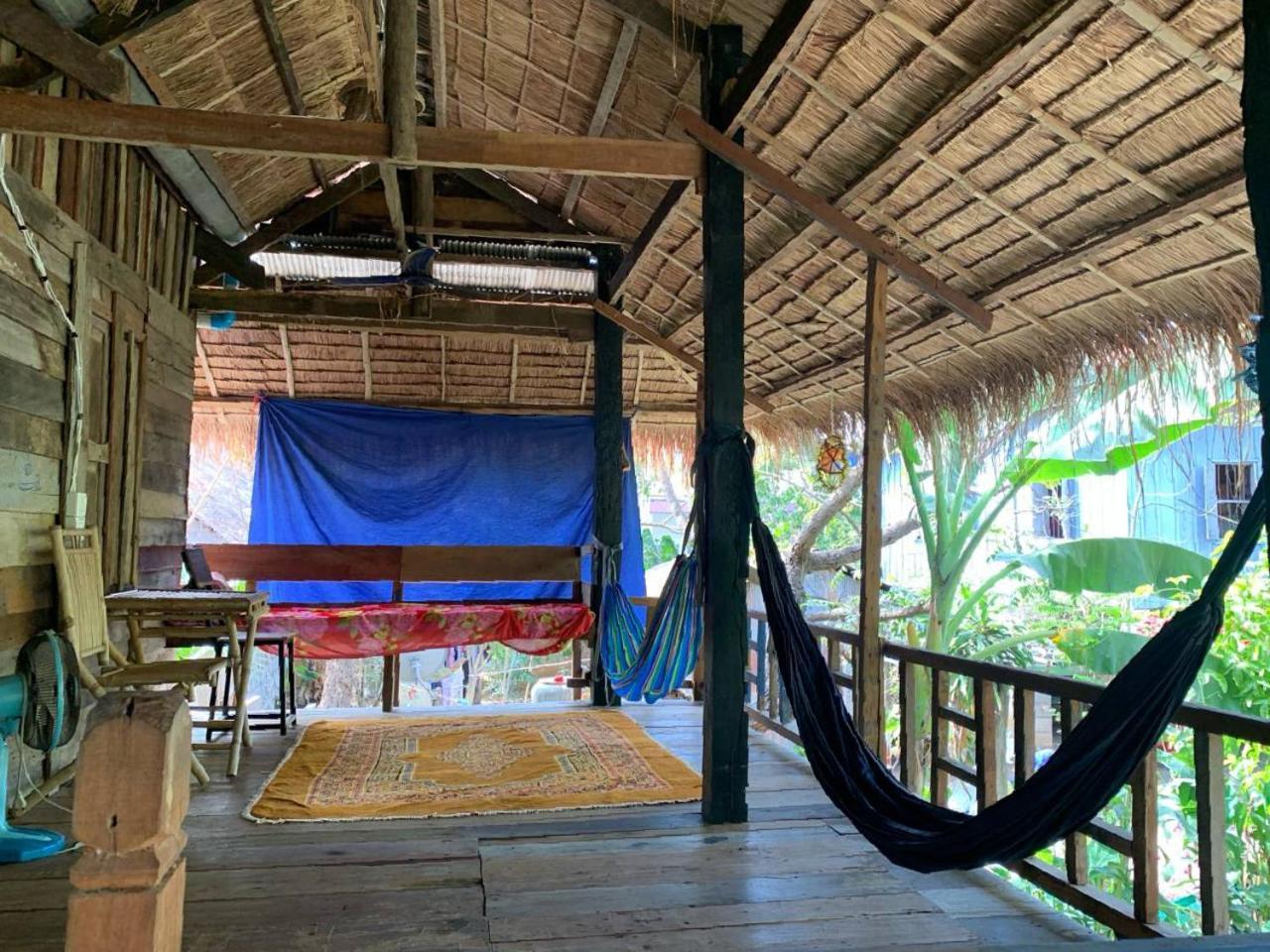 Family Batcave Homestay 바탐방 외부 사진